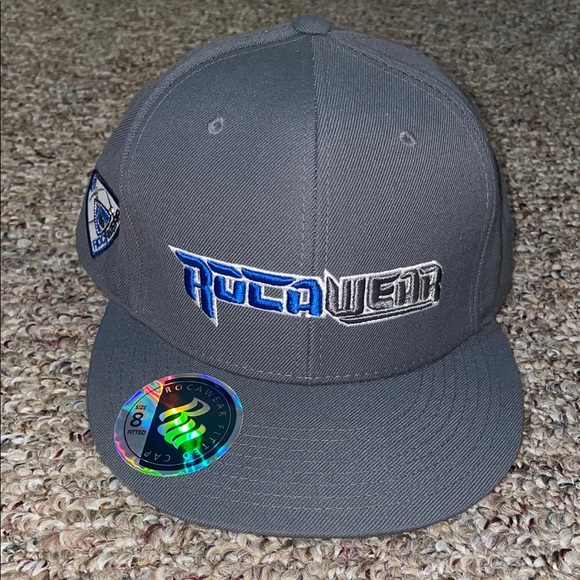 Men’s New Rocawear Gray and Blue Fitted Cap - Picture 1 of 10